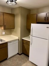 1614 E Harding Dr in Appleton, WI - Building Photo - Building Photo