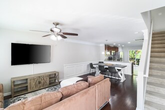 100 Stratford Lakes Dr in Durham, NC - Building Photo - Building Photo
