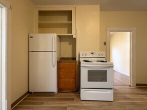 36 Walnut St in Middletown, CT - Building Photo - Building Photo