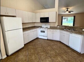 5295 NW 55th Pl in Ocala, FL - Building Photo - Building Photo