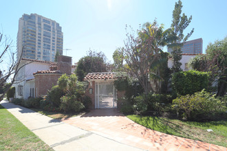 10800-10808 Lindbrook Dr in Los Angeles, CA - Building Photo - Building Photo