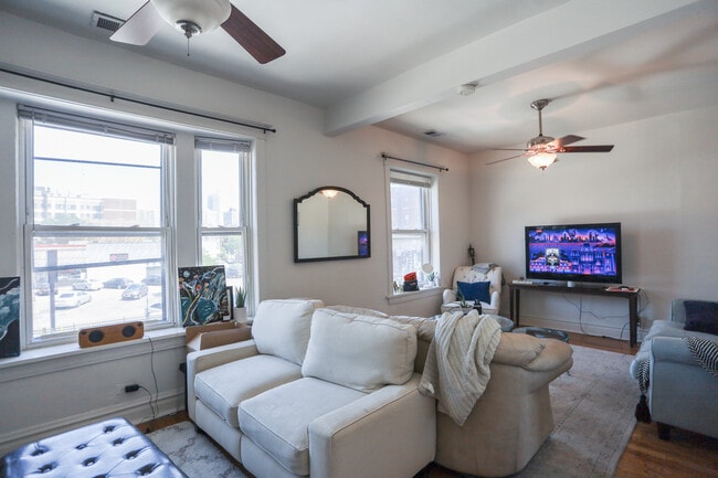 property at 2808 N Halsted St
