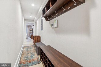 1310 Vermont Ave NW in Washington, DC - Foto de edificio - Building Photo