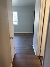 Coves at Columbus on Eaton and Miner Avenue in Columbus, OH - Building Photo - Building Photo