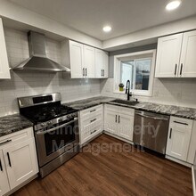 23960 Willowbrook Dr in Novi, MI - Building Photo - Building Photo