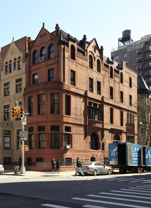 340 West End Ave in New York, NY - Building Photo