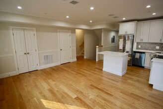 276 Athens St, Unit PH in Boston, MA - Building Photo - Building Photo