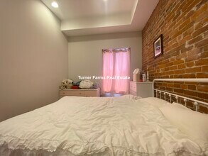 71 Gainsborough St, Unit 301 in Boston, MA - Building Photo - Building Photo