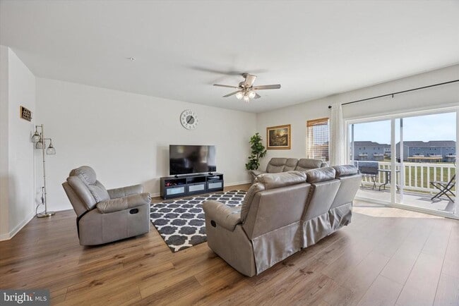 property at 68 Painters Wy