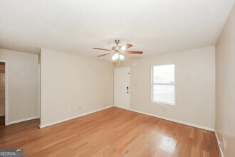705 Addy Cove in Stockbridge, GA - Building Photo - Building Photo
