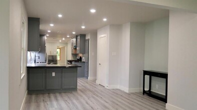 4139 De Leon St in Houston, TX - Building Photo - Building Photo