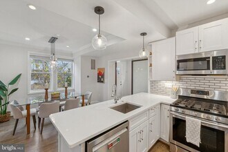 5629 8th St NW in Washington, DC - Building Photo - Building Photo