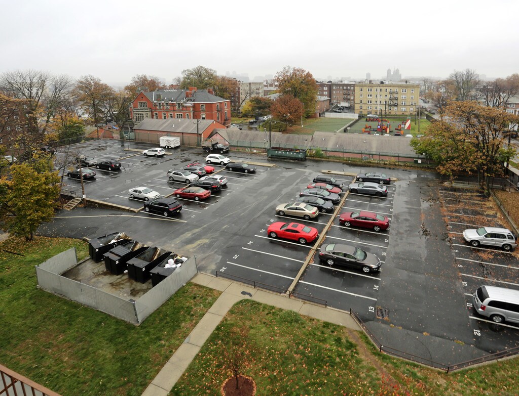 Parkwood Place Apartments in Newark, NJ