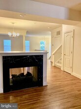 8087 Gatehouse Rd in Falls Church, VA - Building Photo - Building Photo