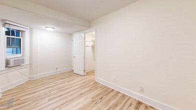 1705 P St NW in Washington, DC - Building Photo - Building Photo