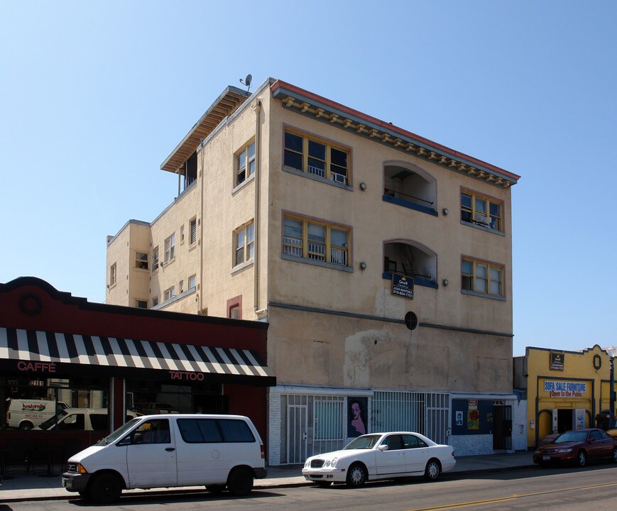 Metro Building in San Diego, CA - Building Photo