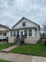 724 Scott Ave, Unit 1 in Oshkosh, WI - Building Photo