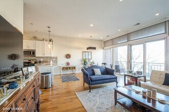 3428 N Southport Ave in Chicago, IL - Building Photo - Building Photo