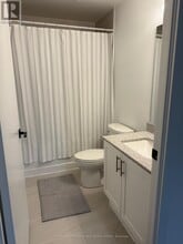 2782 Barton St E in Hamilton, ON - Building Photo - Building Photo