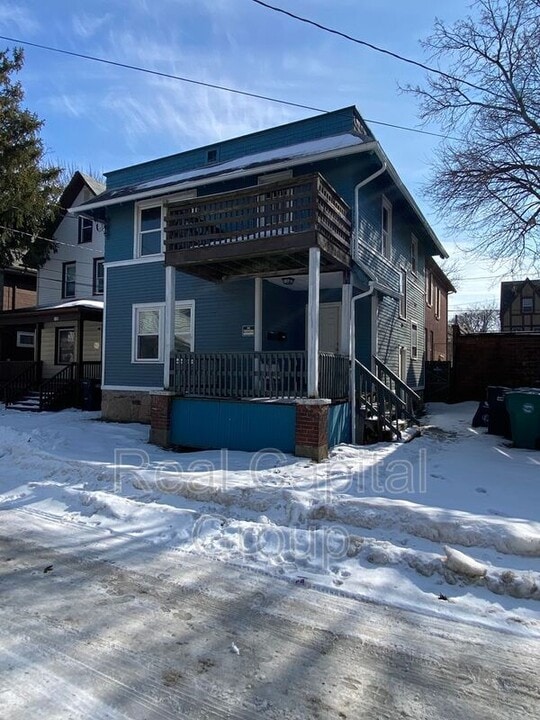 709 Townsend Pl in Niagara Falls, NY - Building Photo