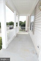 20957 Duryea Terrace in Ashburn, VA - Building Photo