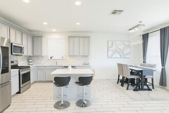 242 Zuma Dr in Georgetown, TX - Building Photo - Building Photo