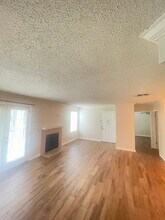 2550 N Alafaya Trail in Orlando, FL - Building Photo - Building Photo