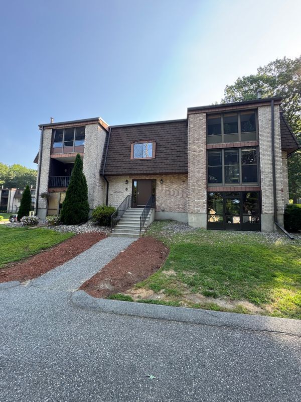 6 Greenbriar Dr in North Reading, MA - Building Photo - Building Photo