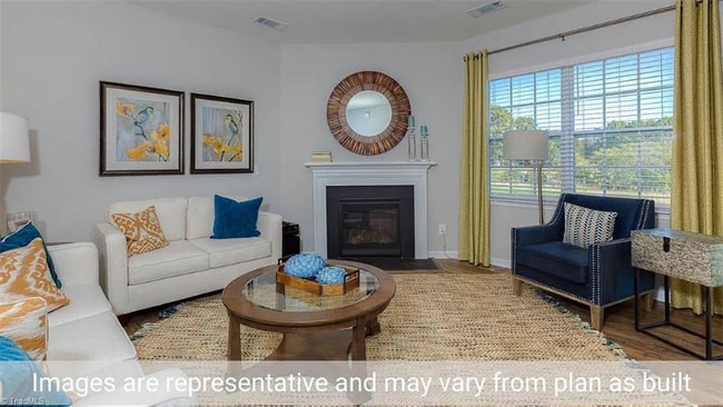 3696 Waterford Oak Ct in High Point, NC - Building Photo - Building Photo