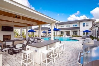 Hawthorne at the Pointe in Wilmington, NC - Building Photo - Building Photo