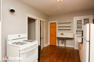 2022 W Wabansia Ave in Chicago, IL - Building Photo - Building Photo