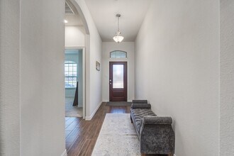1352 Lake Grove Dr in Little Elm, TX - Building Photo - Building Photo