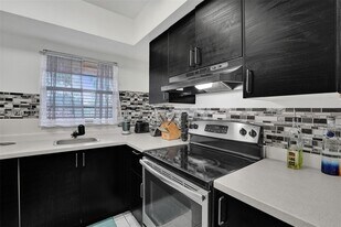 3530 NW 43rd Ave in Lauderdale Lakes, FL - Building Photo