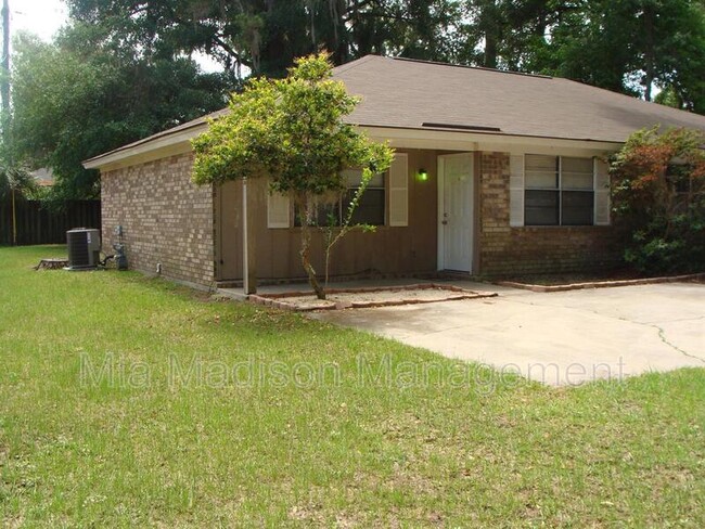 113 Ladonna Dr in Savannah, GA - Building Photo - Building Photo