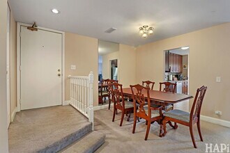 1300 Cromwell Ct in Vernon Hills, IL - Building Photo - Building Photo