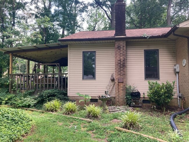 474 Murdock Rd, Unit Little House in the Woods in Troutman, NC - Building Photo - Building Photo
