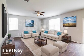 348 Bering Ln in Summerville, SC - Building Photo - Building Photo