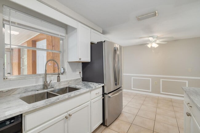property at 3304 Bluebird Dr