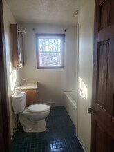817 Iroquois Ave in Rockford, IL - Building Photo - Building Photo