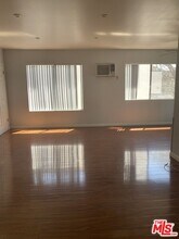 2134 S Bentley Ave in Los Angeles, CA - Building Photo - Building Photo