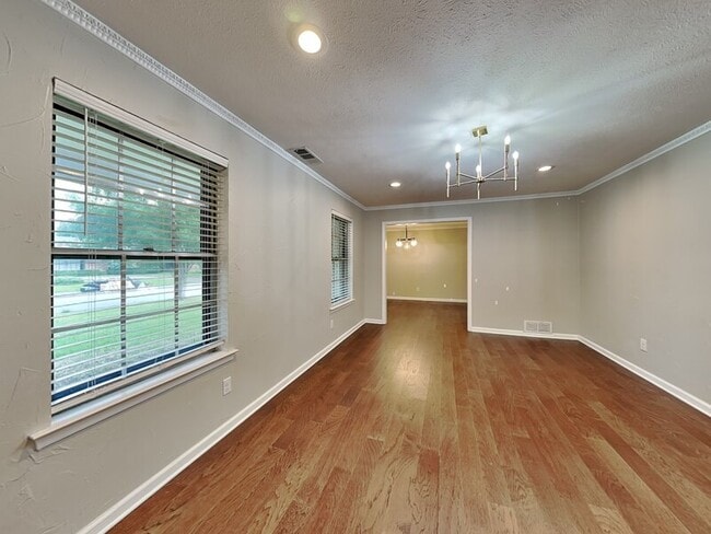 3171 Timberview Rd in Dallas, TX - Building Photo - Building Photo