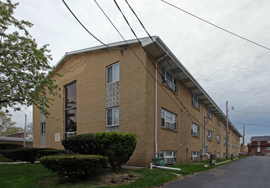 Thurstin manor apartment in Bowling Green, OH - Foto de edificio