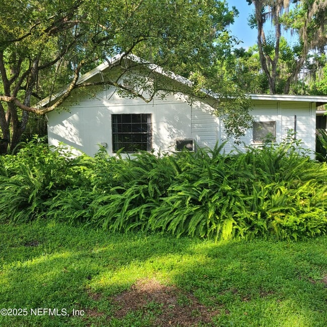property at 1420 Lake Disston Dr