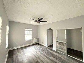 849 S Kenmore Ave, Unit 28 in Los Angeles, CA - Building Photo