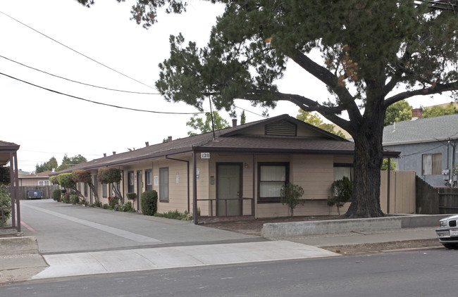 120 Redwood in Redwood City, CA - Building Photo - Building Photo