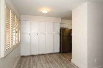 4950 N Miller Rd in Scottsdale, AZ - Building Photo - Building Photo