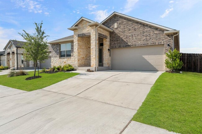 16813 Pendolino Dr in Pflugerville, TX - Building Photo - Building Photo