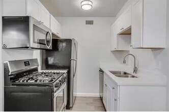 4927 San Jacinto St in Dallas, TX - Foto de edificio - Building Photo