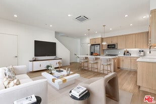 3419 1/2 Fletcher Dr in Los Angeles, CA - Building Photo