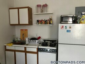 270 Huntington Ave, Unit 204 in Boston, MA - Building Photo